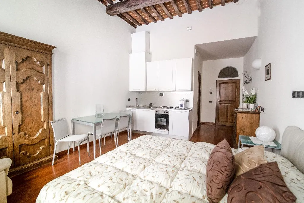 JUNIOR SUITE ONE BED Room, La Corte Del Re, Florence