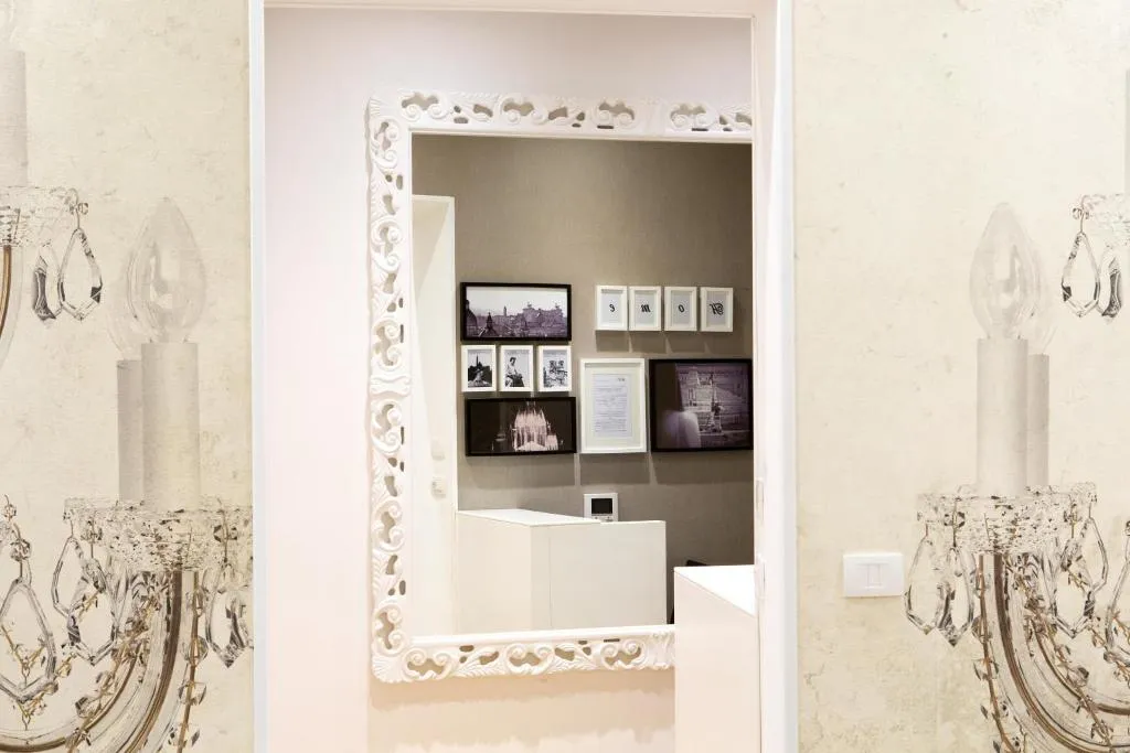General view, Via Del Corso Home, Rome