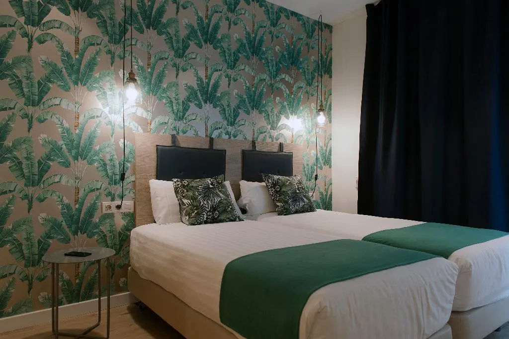 APARTMENT CAPACITY 6 TWO BEDROOMS Room, MH Apartments Sant Pau, Barcelona