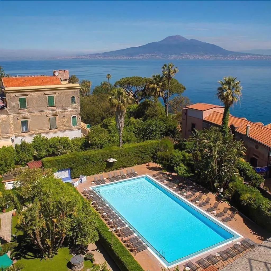 Sports and Entertainment, Hotel Aequa, Naples