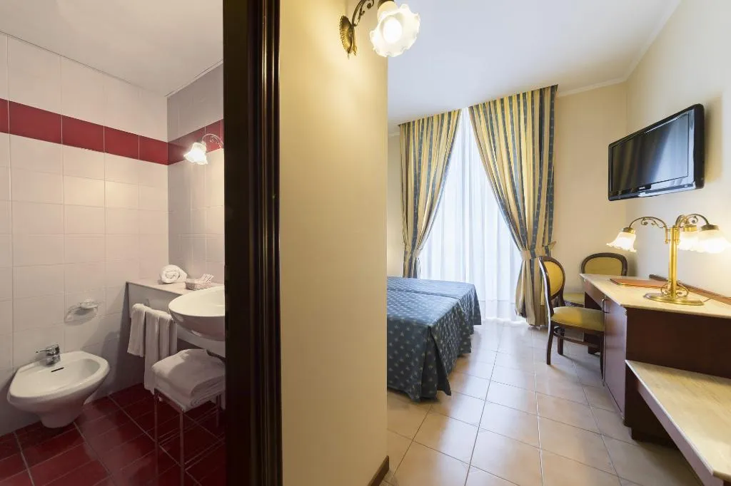 DOUBLE STANDARD Room, Grand Hotel Telese, Naples