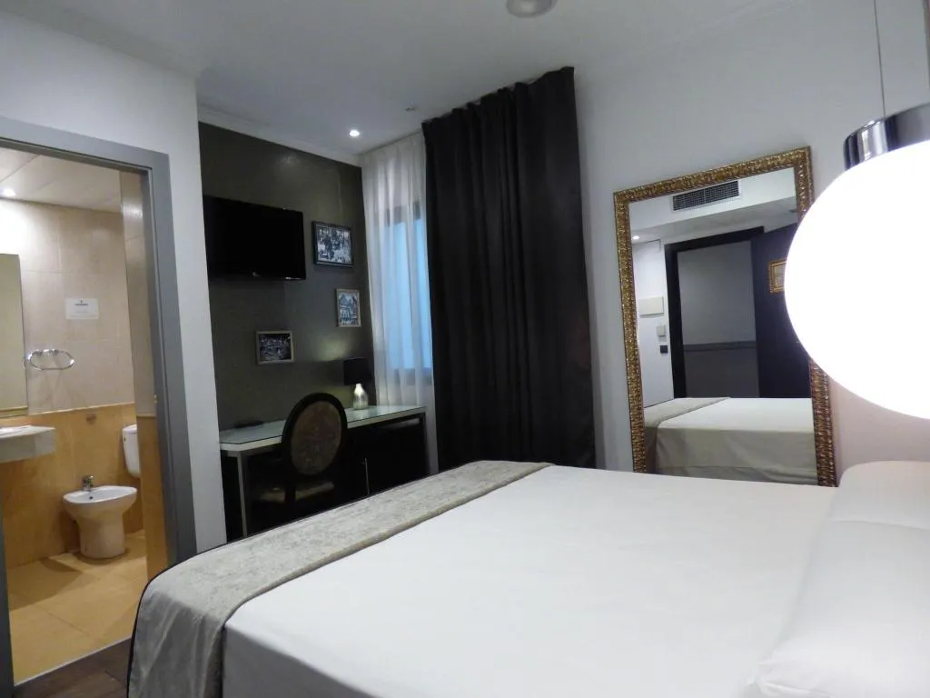 Room, Moderno, Barcelona