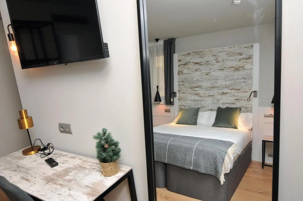 Room, Cims de Camprodon, Barcelona