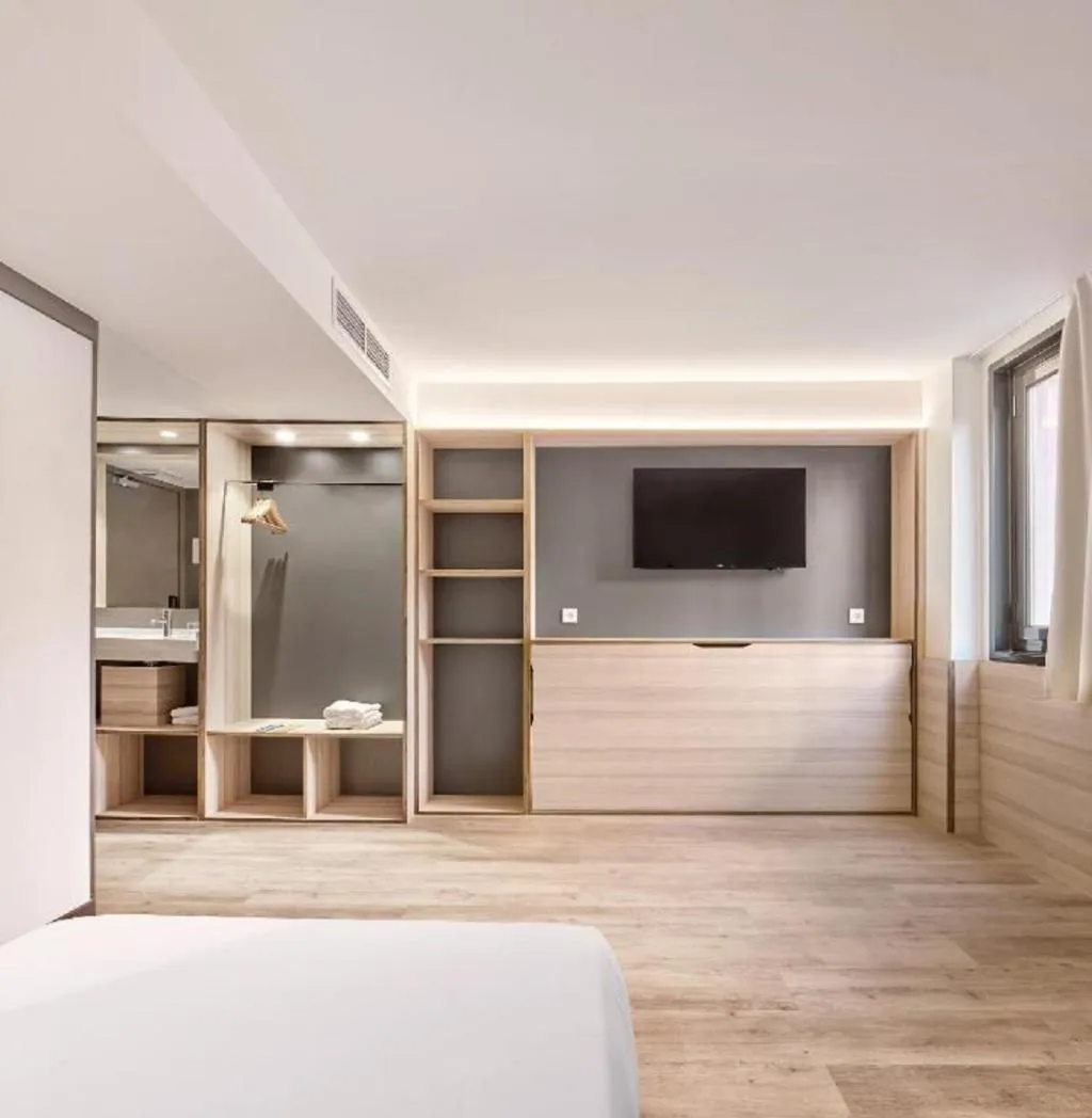 Double or Twin STANDARD Room, Lami, Barcelona