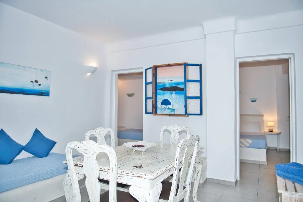 TRIPLE DELUXE Room, The Last Sunbeam, Santorini