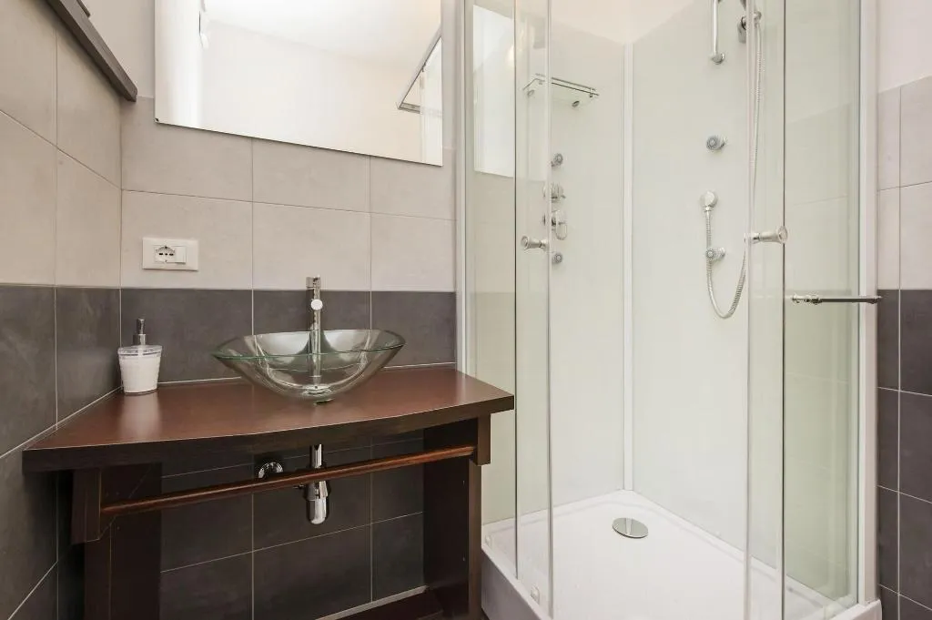 Room, De Guestibus, Rome