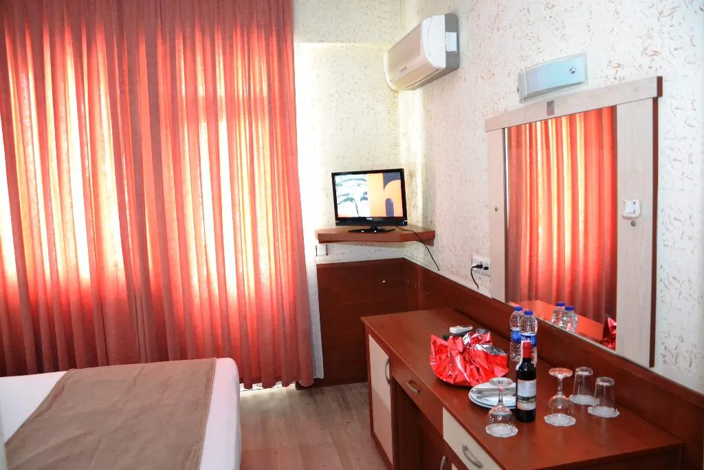 DOUBLE ECONOMY Room, Lara Hadrianus Hotel, Antalya