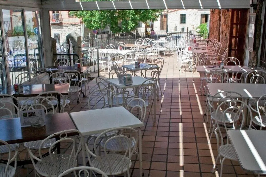 Terrace, Hostal La Maya, Madrid