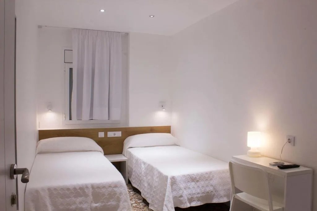 Room, Hostal Nova, Barcelona