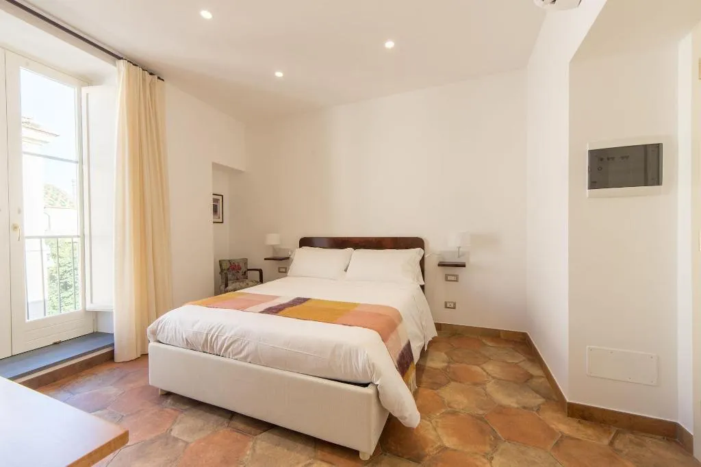 Room, Residenza Il Campanile, Naples