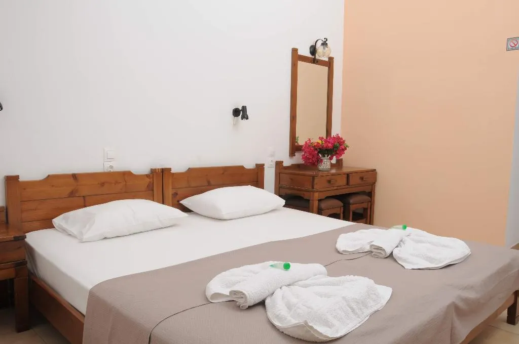 STUDIO STANDARD Room, Mastorakis Studios, Crete