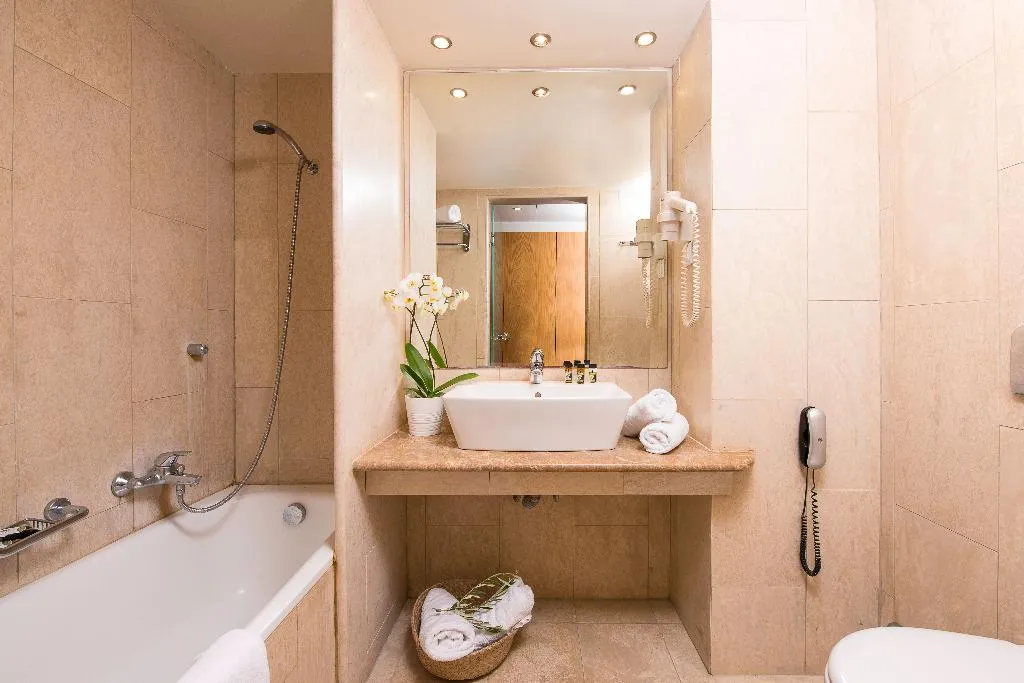 Double or Twin LAND VIEW Room, Kassandra Palace SeaSide Resort, Halkidiki