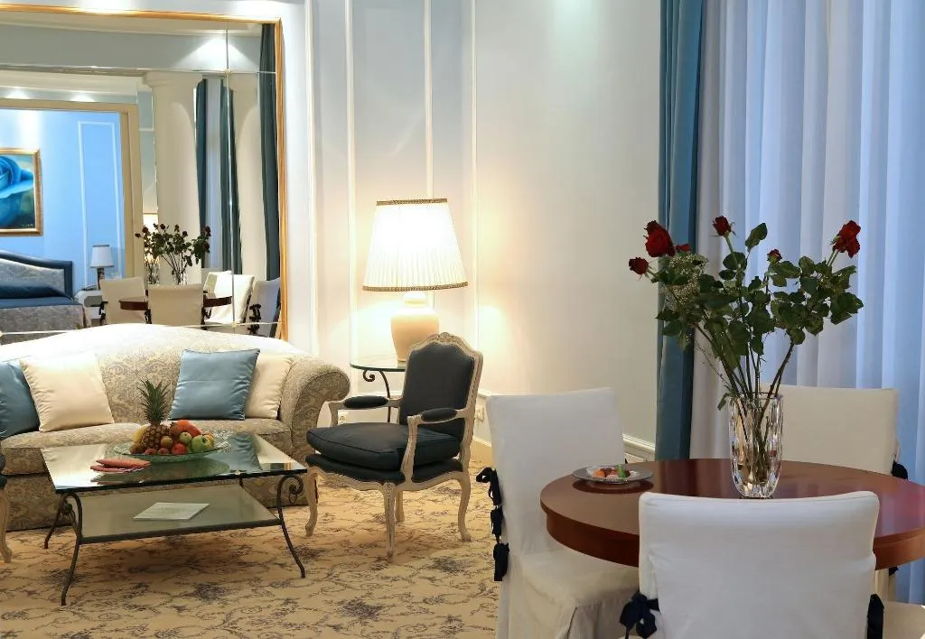 Room, Grande Albergo Delle Rose, Rhodes