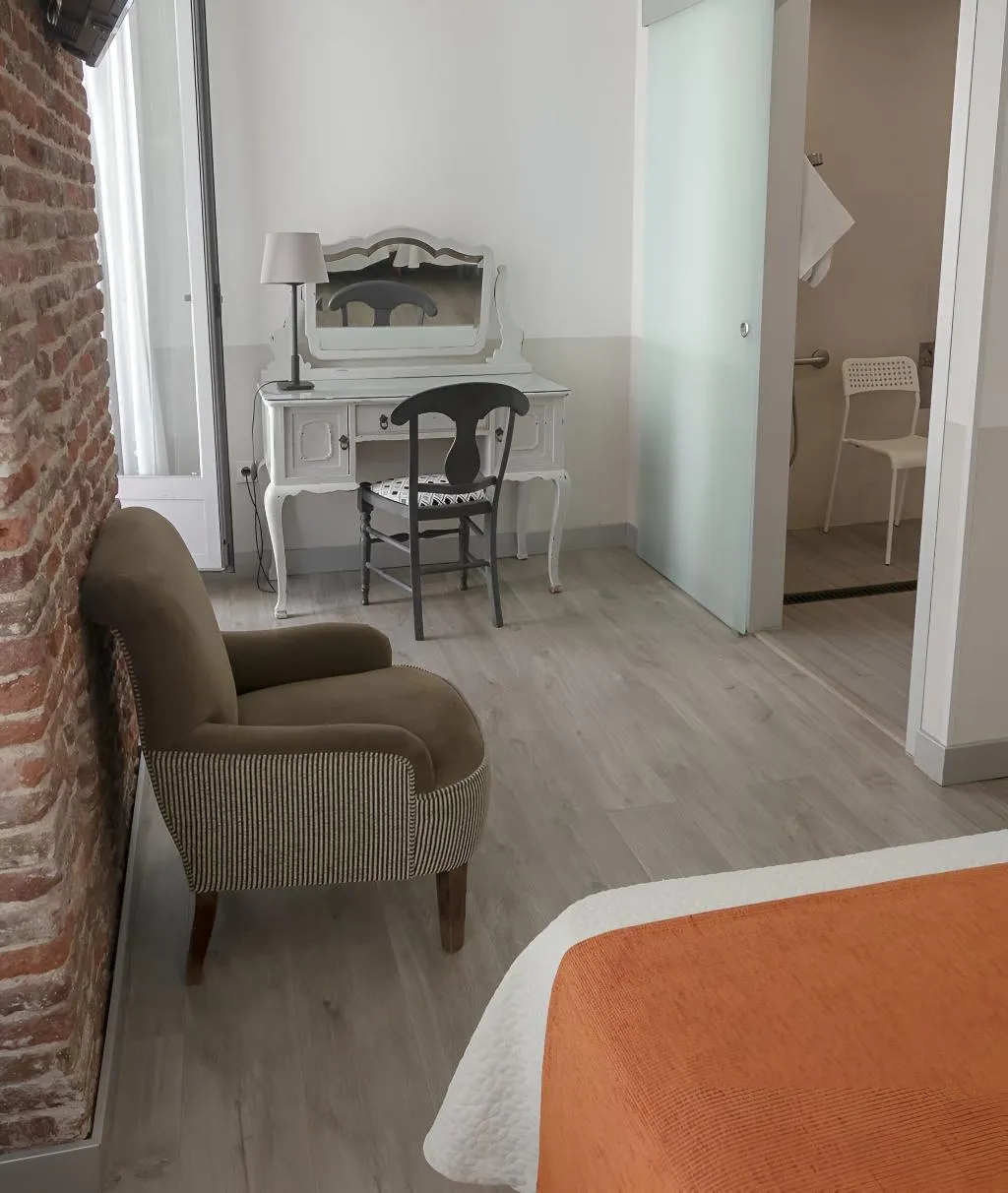 DOUBLE SUPERIOR Room, San Lorenzo, Madrid