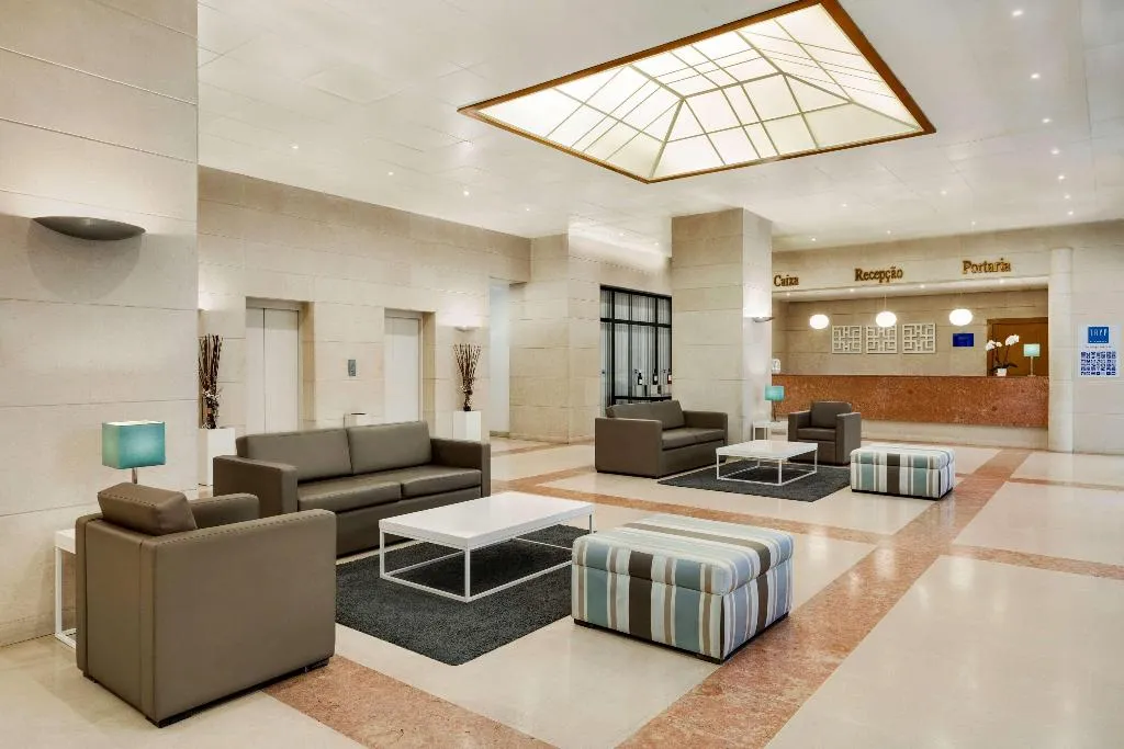 Lobby, TRYP Montijo Parque Hotel, Lisbon