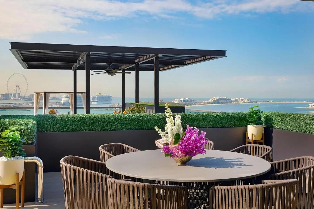 Terrace, Marriott Resort Palm Jumeirah Dubai, Dubai