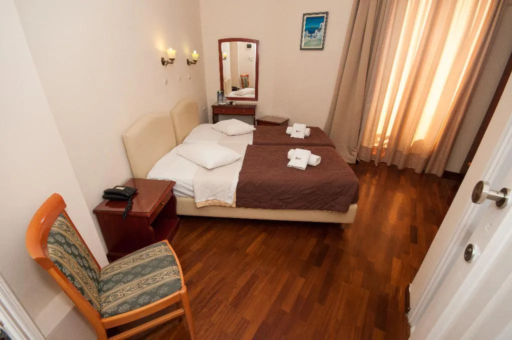 Double or Twin STANDARD Room, Cecil hotel, Athens