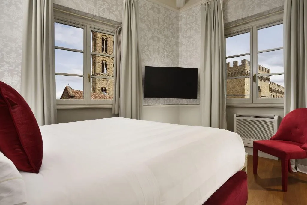 SUITE EXECUTIVE KING BED Room, San Firenze Suites And Spa, Florence