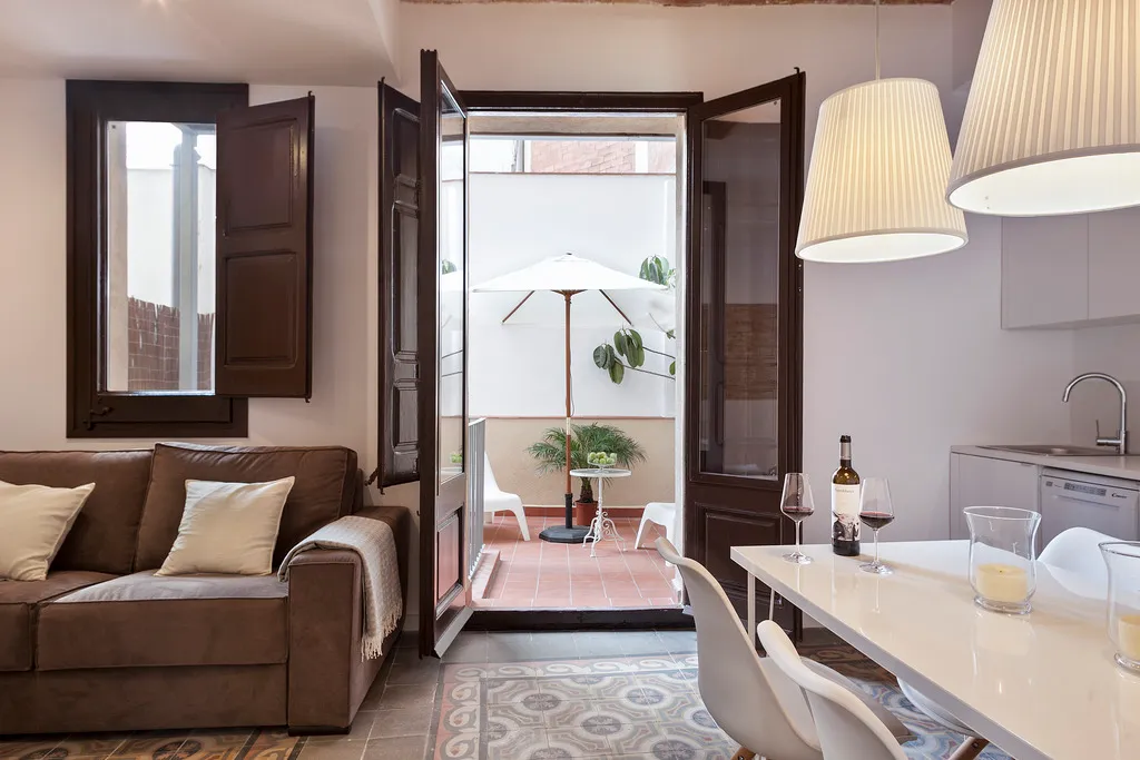 APARTMENT WITH TERRACE Room, Charming Flats by Aspasios, Barcelona