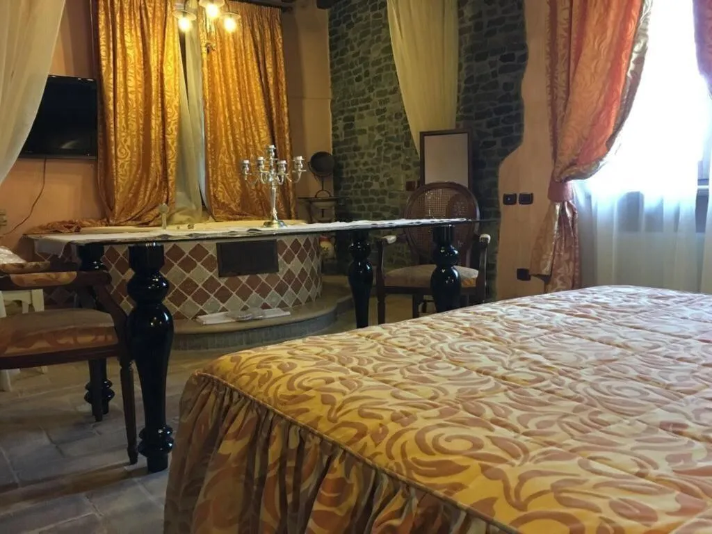 STUDIO KING SIZE BED Room, Hotel Relais Castrum Bocce, Rome
