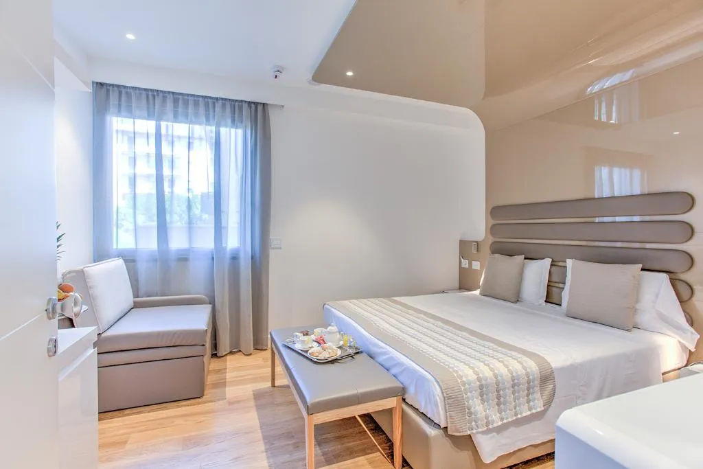 FAMILY ROOM CAPACITY 2 Room, MH Florence Hotel & Spa, Florence