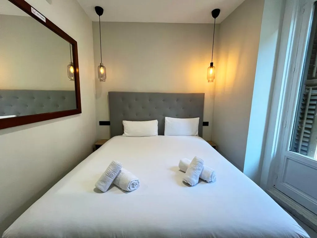 DOUBLE STANDARD Room, Montera Center Madrid, Madrid