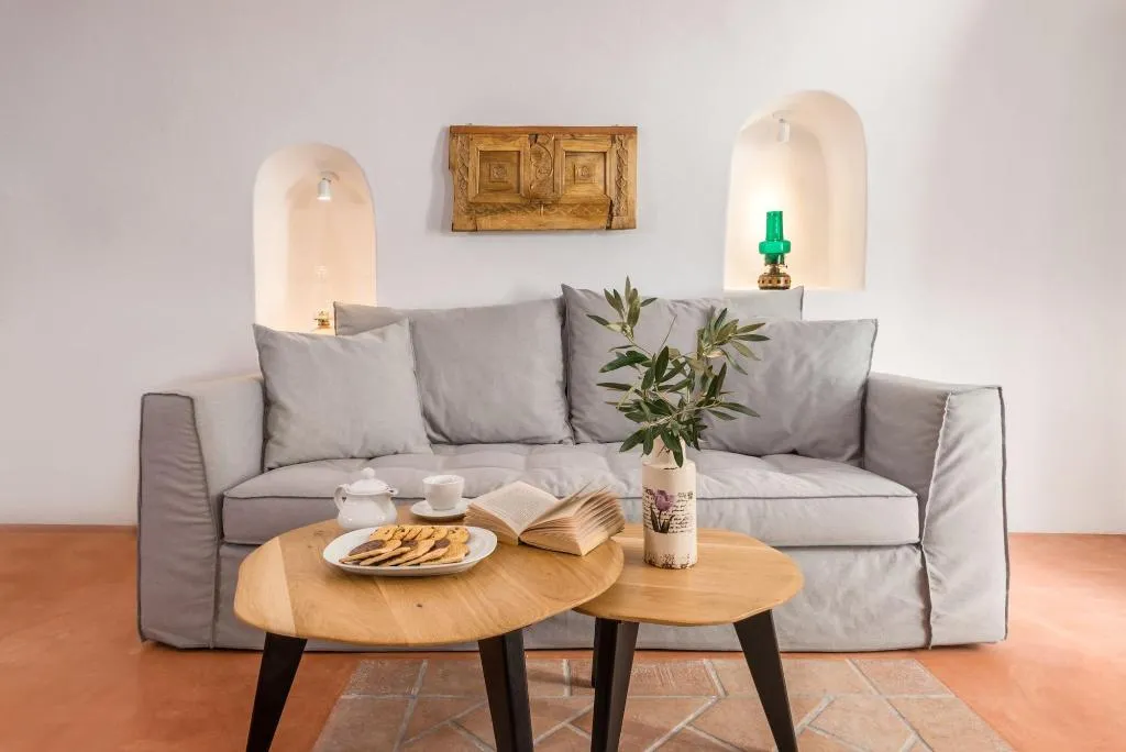 Room, Kastro Mansion, Santorini