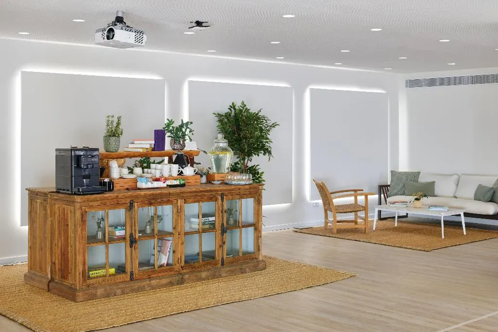 Conferences, Melia Calvia Beach, Majorca