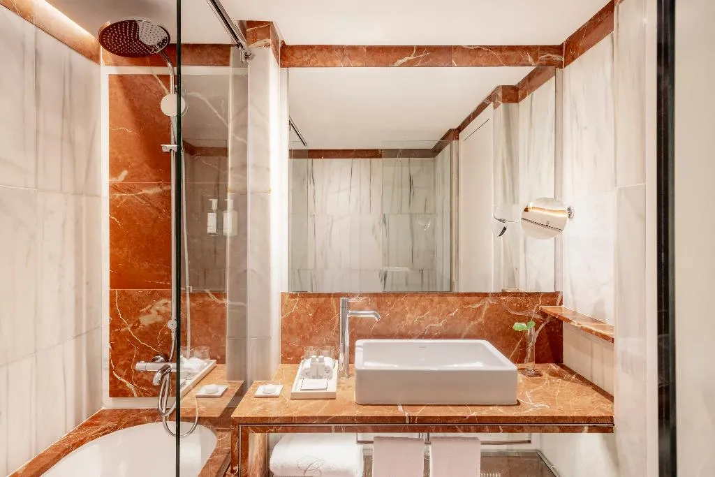 DOUBLE SUPERIOR Room, Claris and Spa, Barcelona