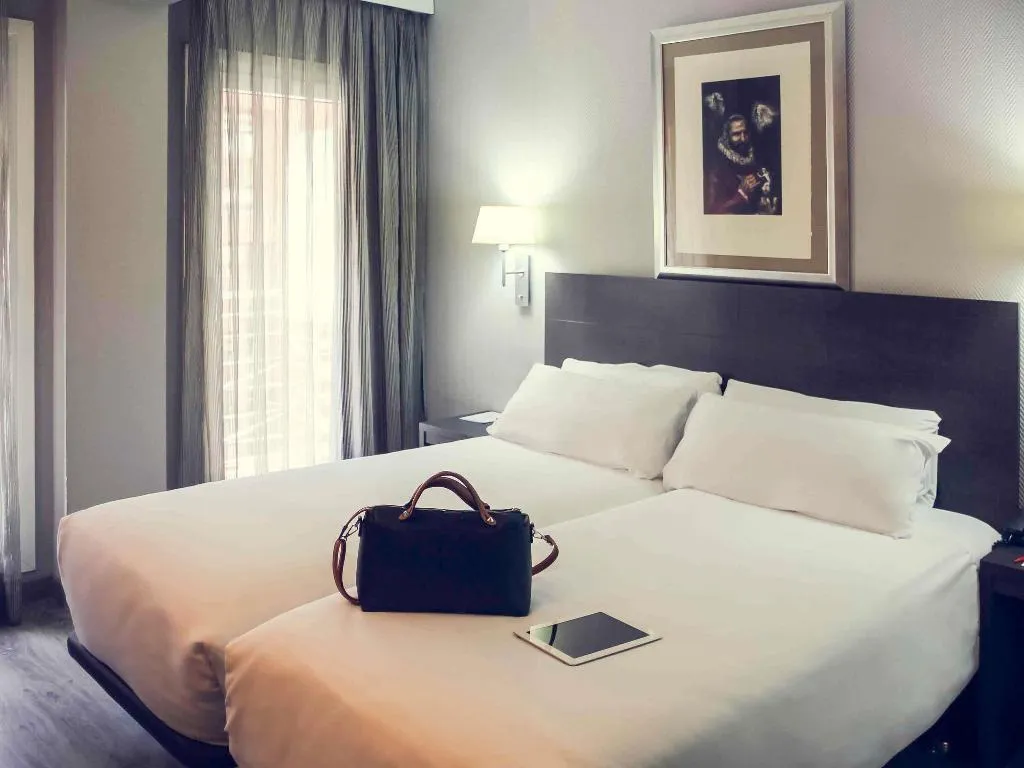 TWIN STANDARD Room, Mercure Madrid Centro, Madrid