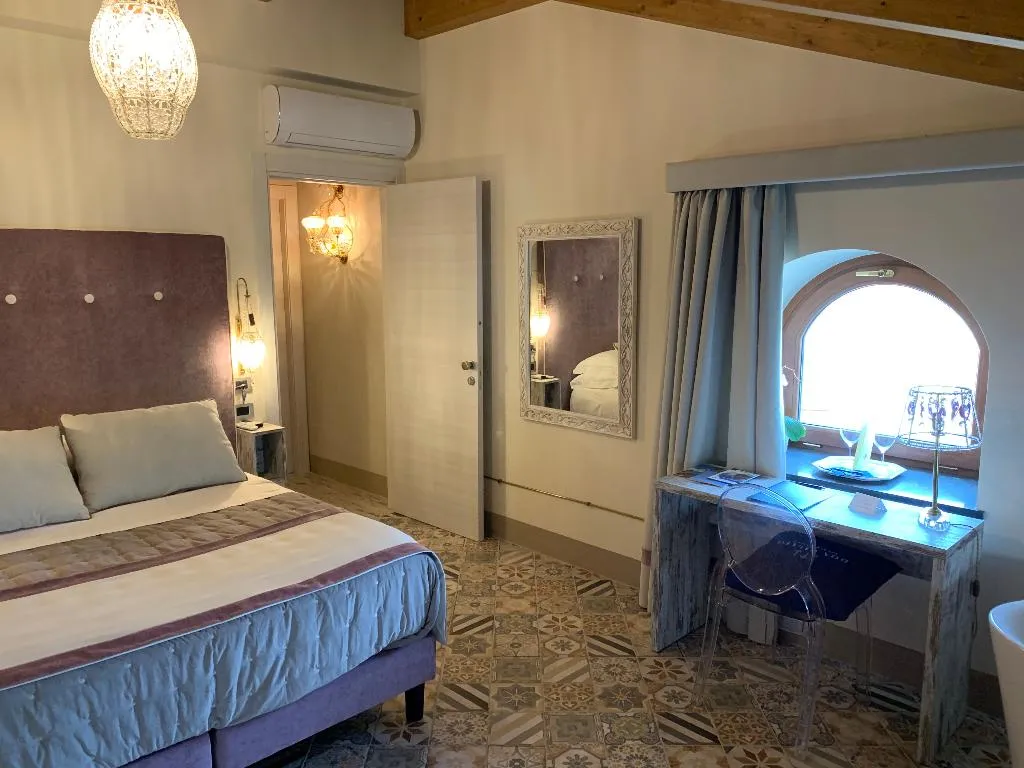 DOUBLE DELUXE Room, Don Giulio Luxury Rooms, Naples