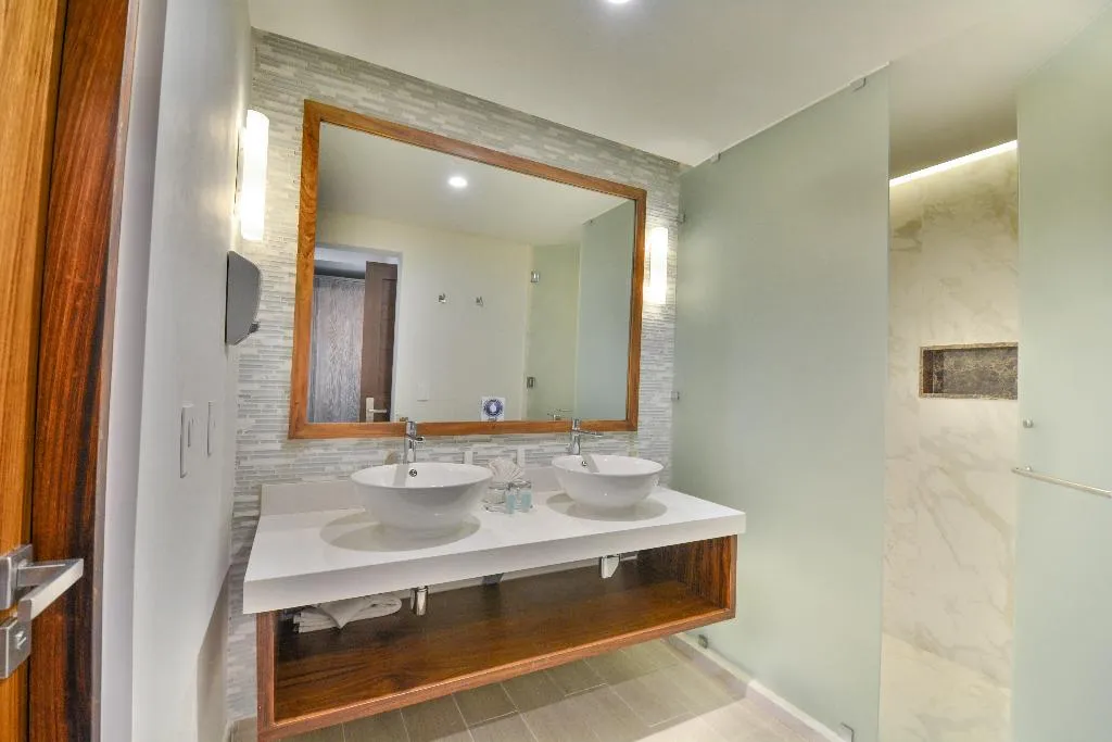 FAMILY ROOM DELUXE Room, Sandos Caracol Nature Resort & Water Park All Incl, Playa Del Carmen