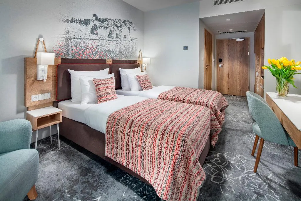 DOUBLE TWO BEDS Room, Hotel Aquarion Family & Friends - Destigo Hotels, Krakow