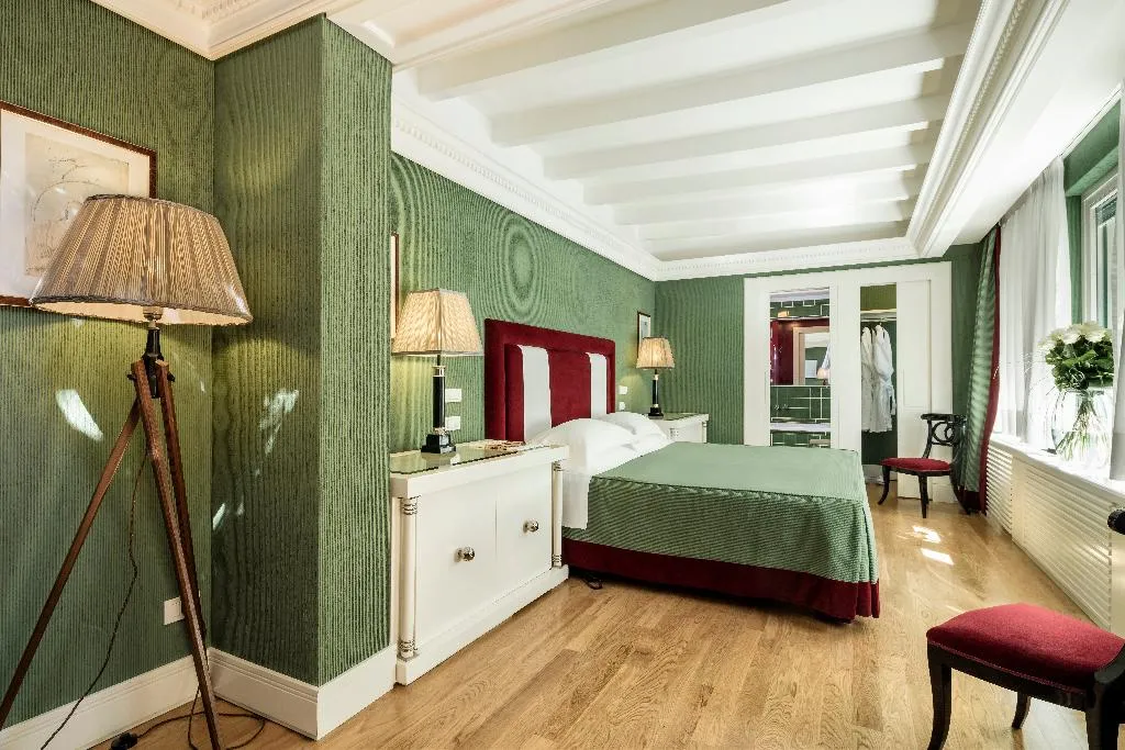 JUNIOR SUITE GARDEN VIEW Room, Regency, Florence