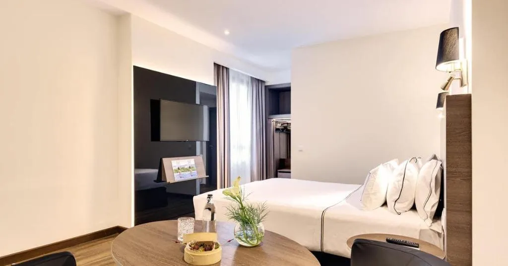 Room, Melia Madrid Serrano, Madrid