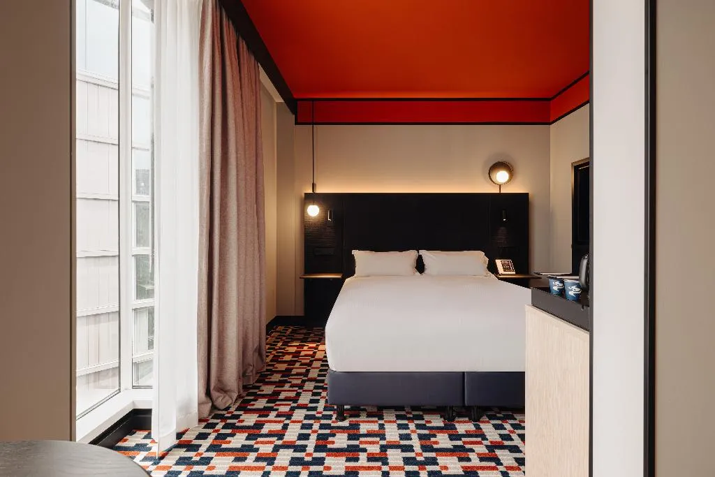 DOUBLE WITH VIEWS Room, DoubleTree by Hilton Amsterdam Centraal Station, Amsterdam