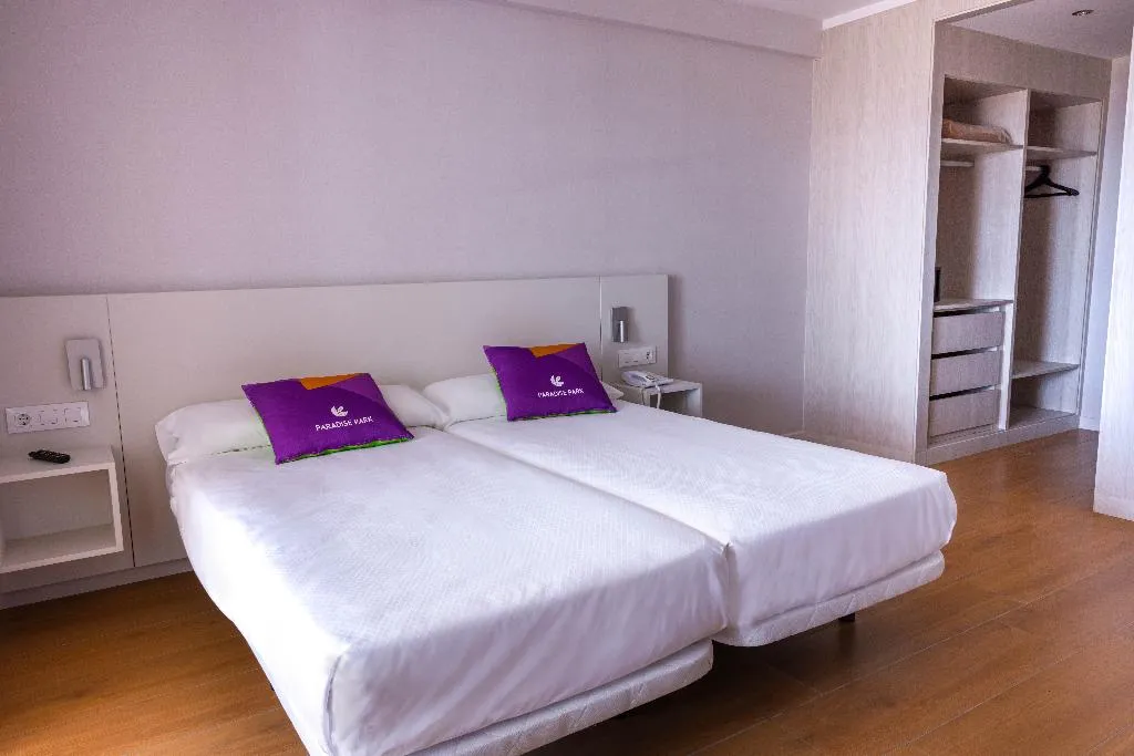 Room CAPACITY 6 Room, Paradise Park Fun Lifestyle Hotel, Tenerife