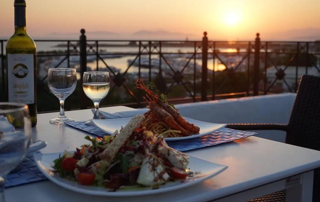 Terrace, London, Athens