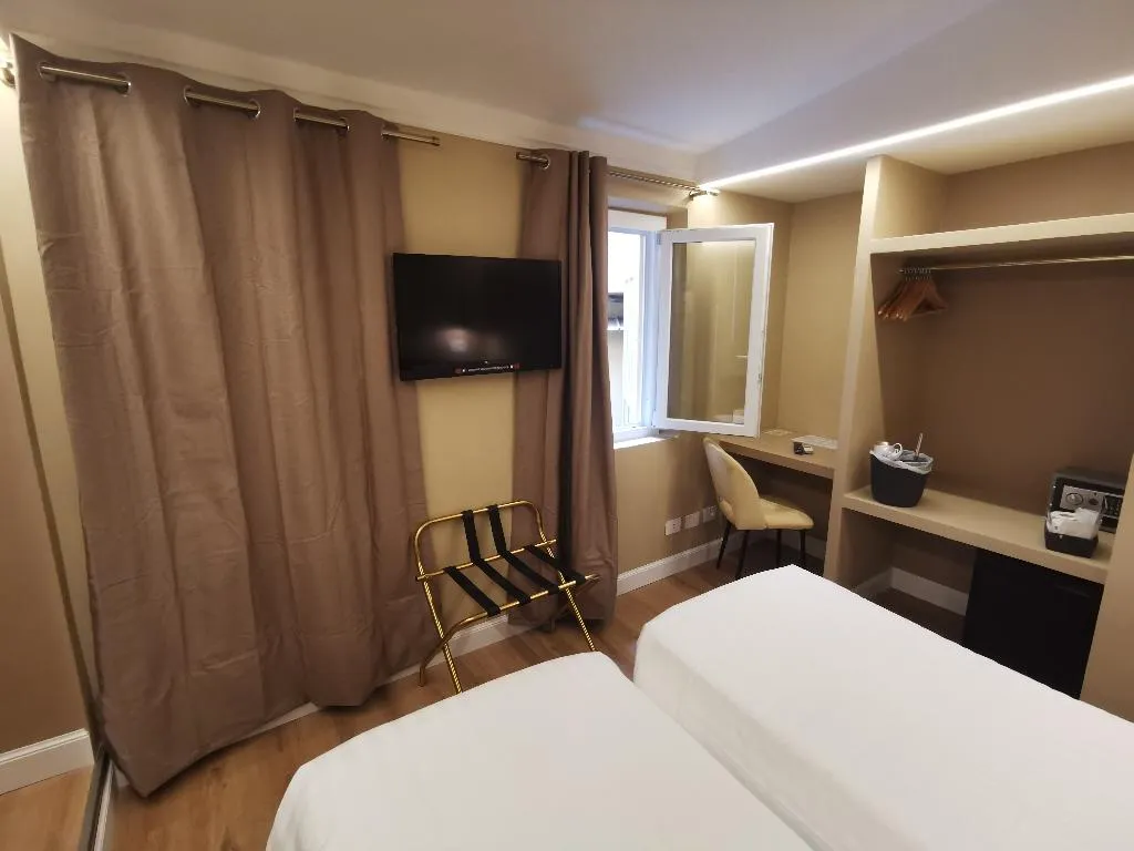 Double or Twin DELUXE Room, Fiori, Rome