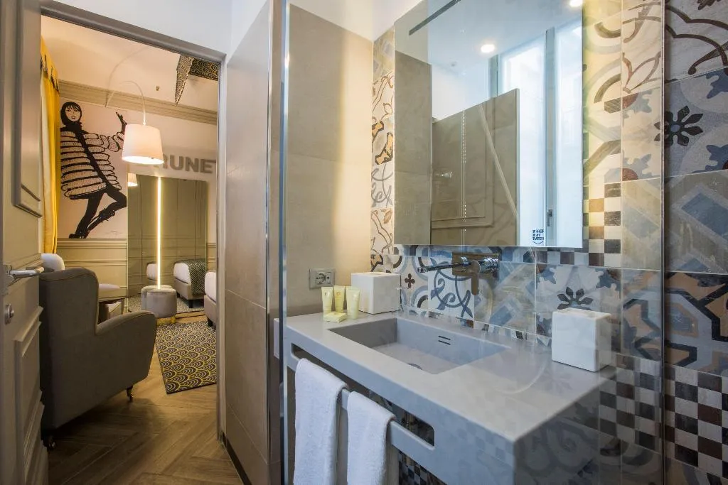 DOUBLE QUEEN SIZE BED Room, Hotel Indigo Milan - Corso Monforte, Milan