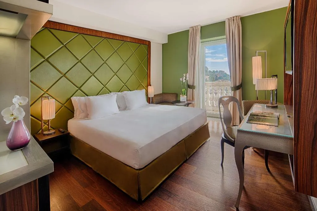 Room, NH Collection Taormina, Taormina