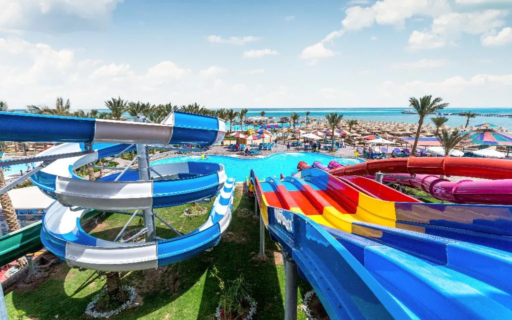 Sports and Entertainment, Hawaii Riviera Club Aqua Park-Families and Couples, Red Sea Riviera