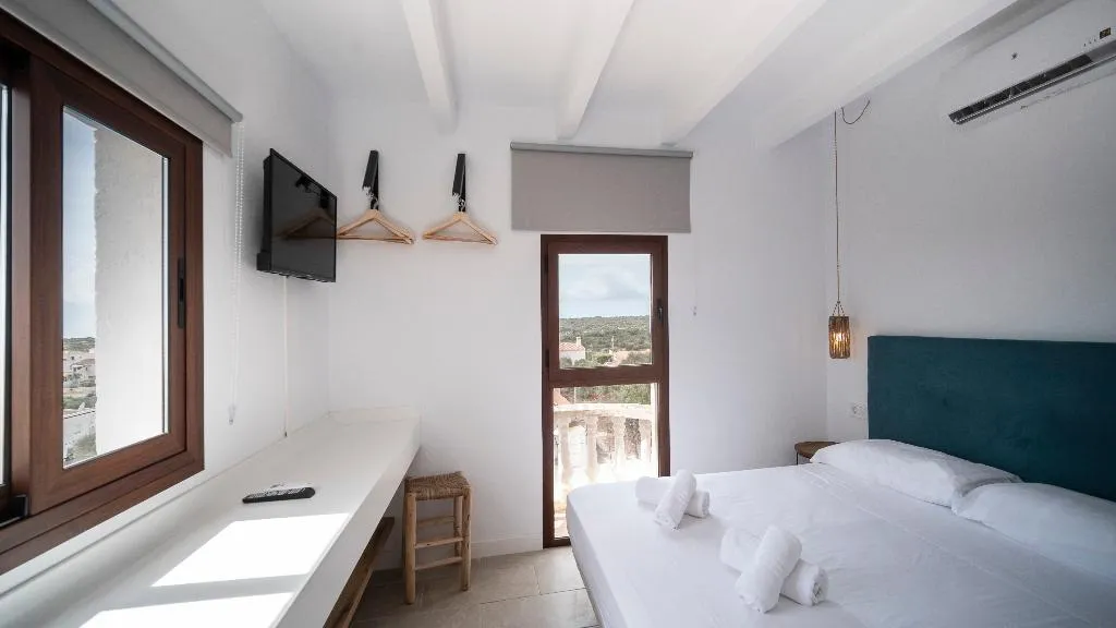 DOUBLE SUPERIOR Room, Castell de Lô, Menorca