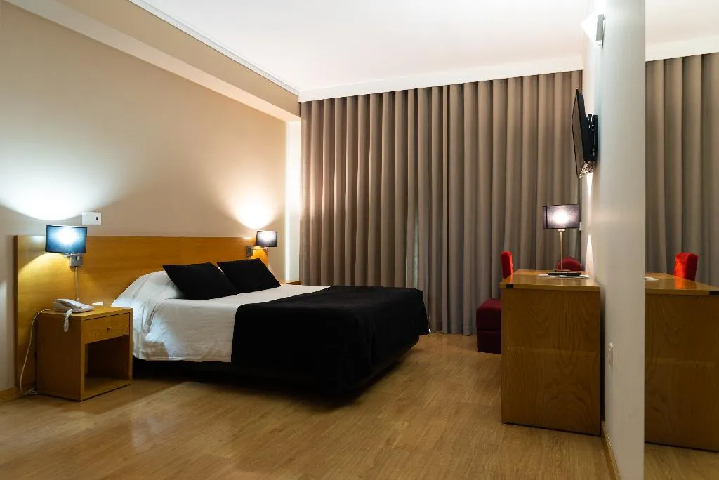 Double or Twin STANDARD Room, Durao Hotel, Porto