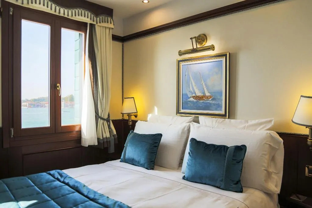 JUNIOR SUITE STANDARD Room, Bucintoro, Venice