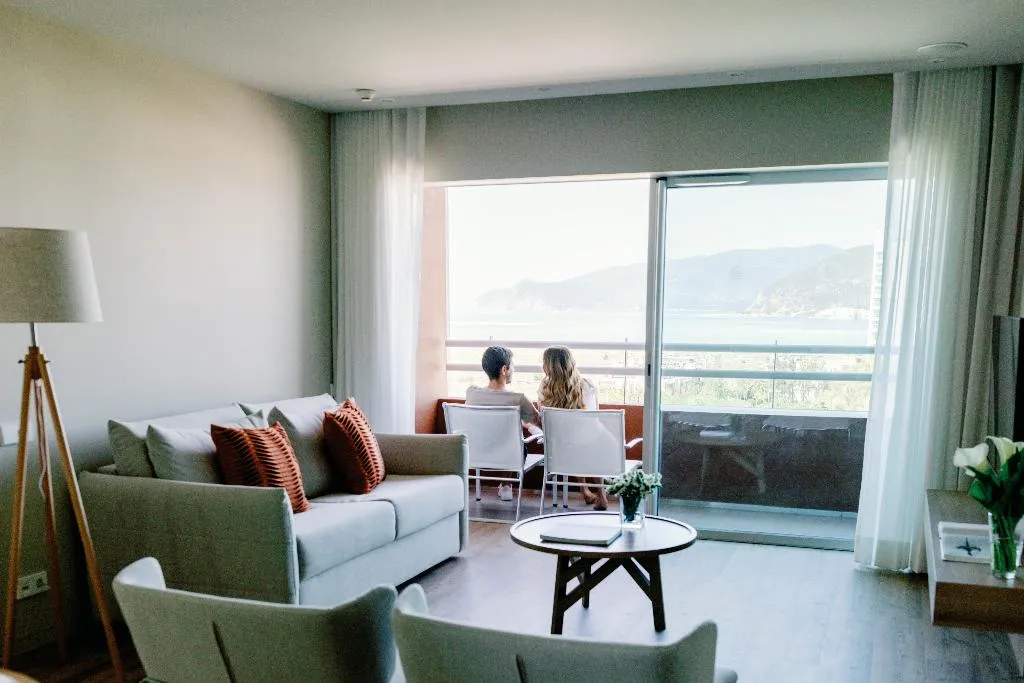 APARTMENT PREMIUM OCEAN VIEW Room, The Pearl Troia, Lisbon