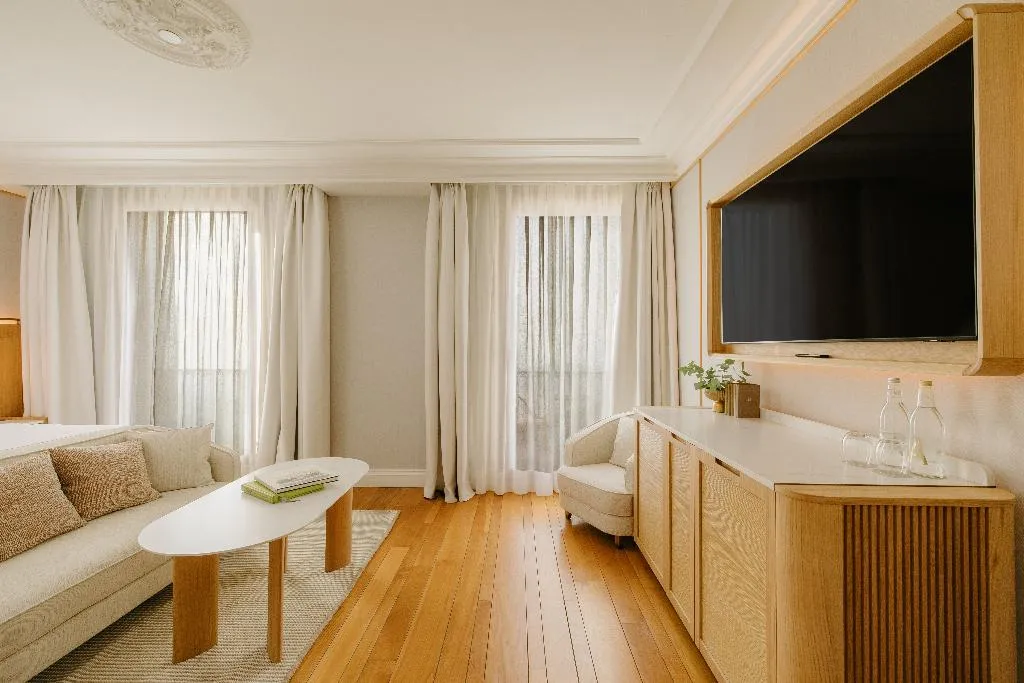 Double or Twin DELUXE Room, METT Barcelona, Barcelona