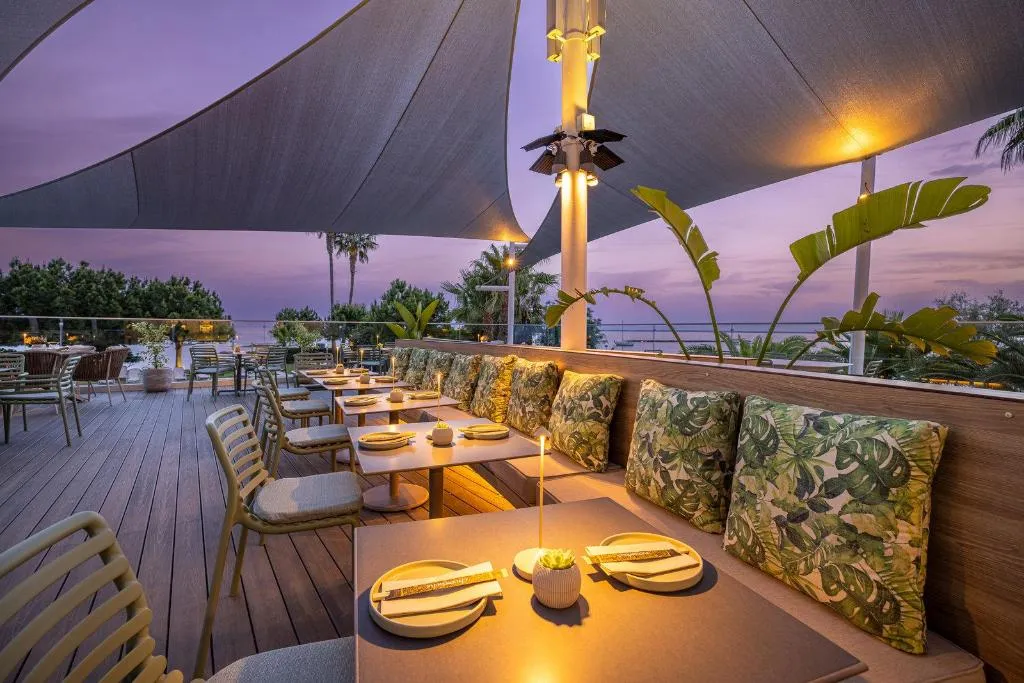 Restaurant, Crowne Plaza Limassol, Cyprus