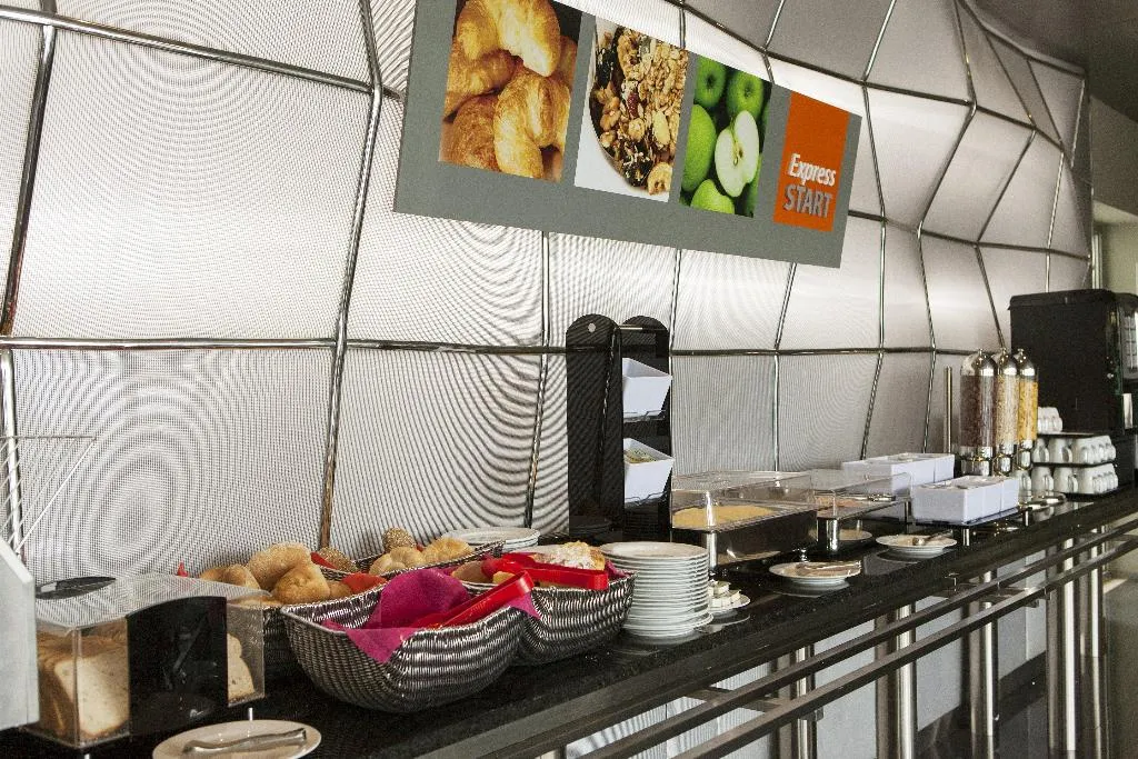 Restaurant, Holiday Inn Express Lisbon Airport, Lisbon