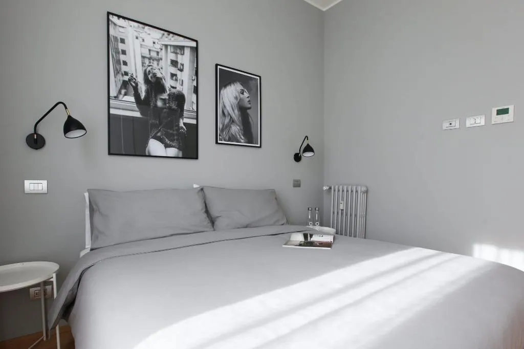 Room, Cà Bèla - Vitruvio, Milan